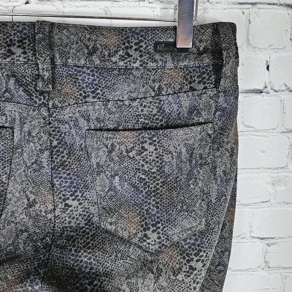 KUT FROM THE KLOTH | Diana Skinny stretch snakeskin boa print pants - Picture 1 of 9